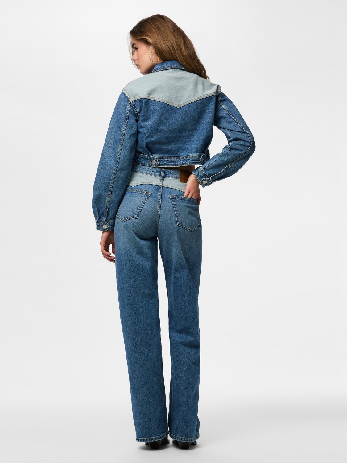 model_shot-back